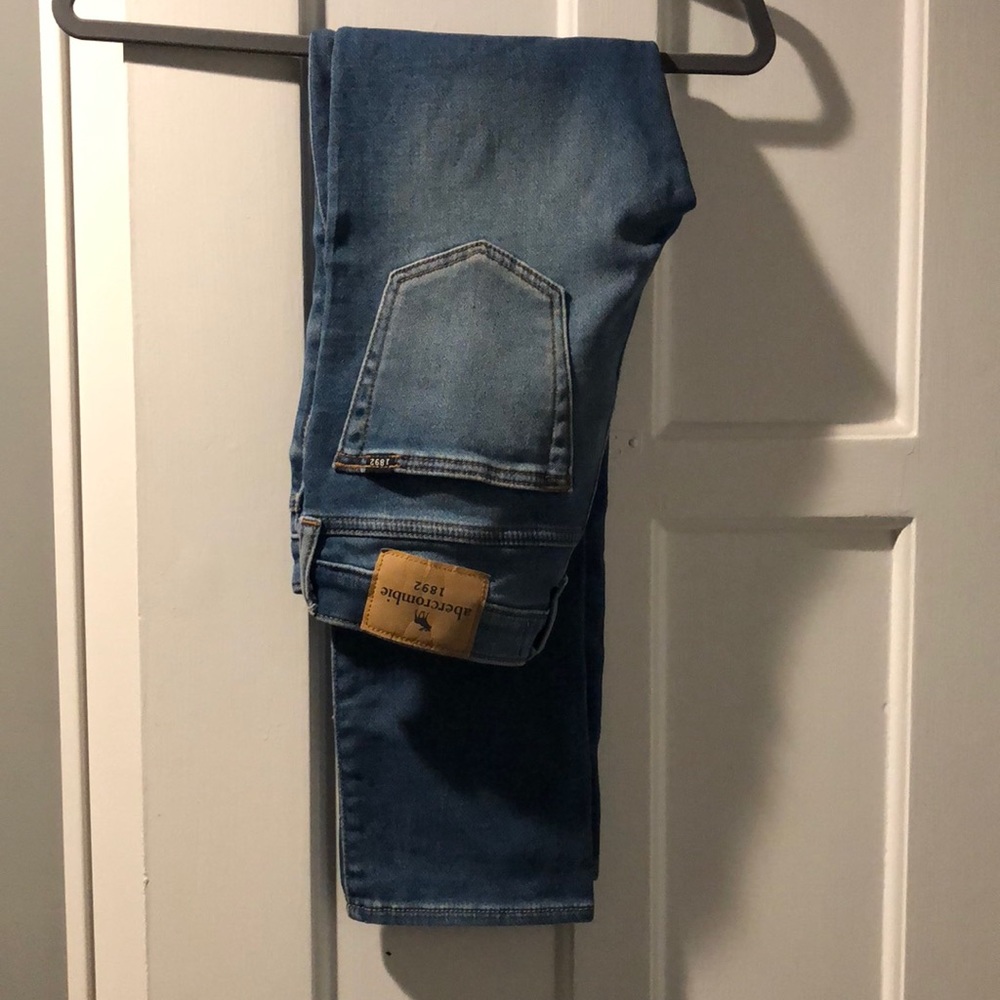 Skinny jeans